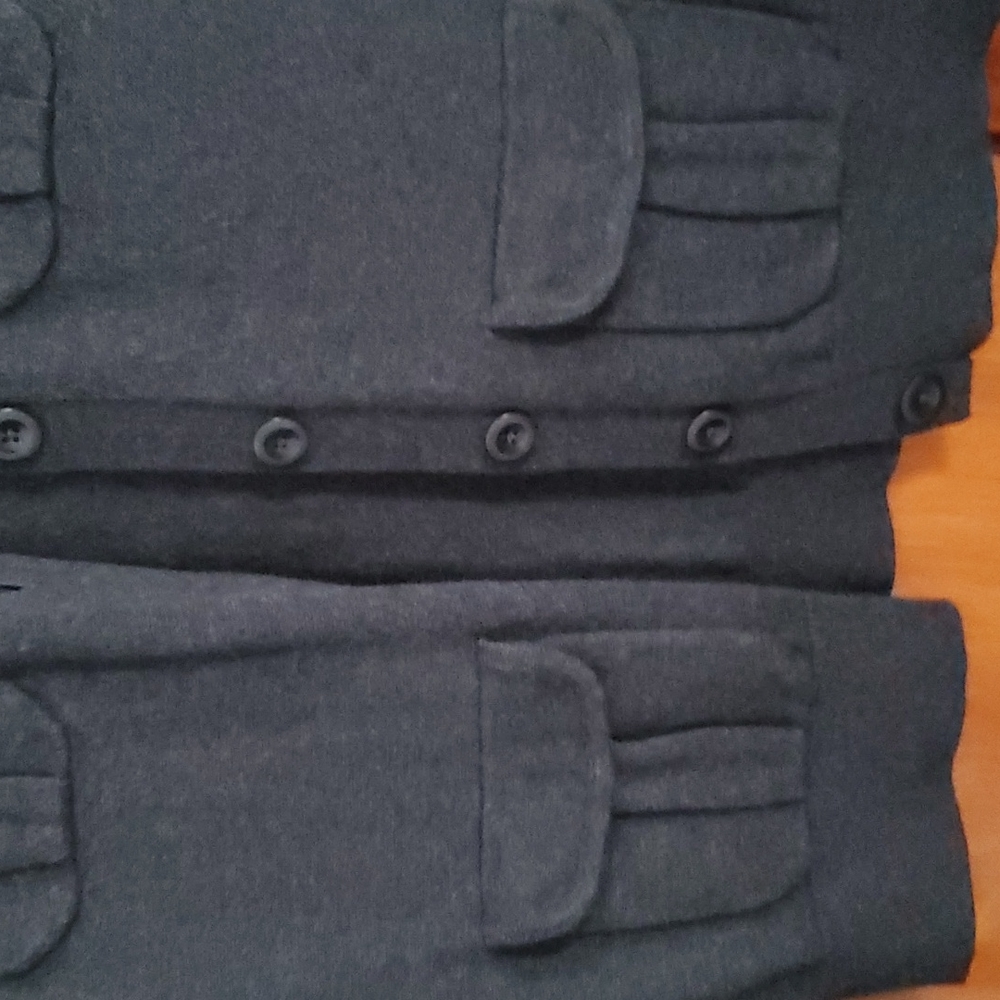 Sweater - Picture 4 of 4